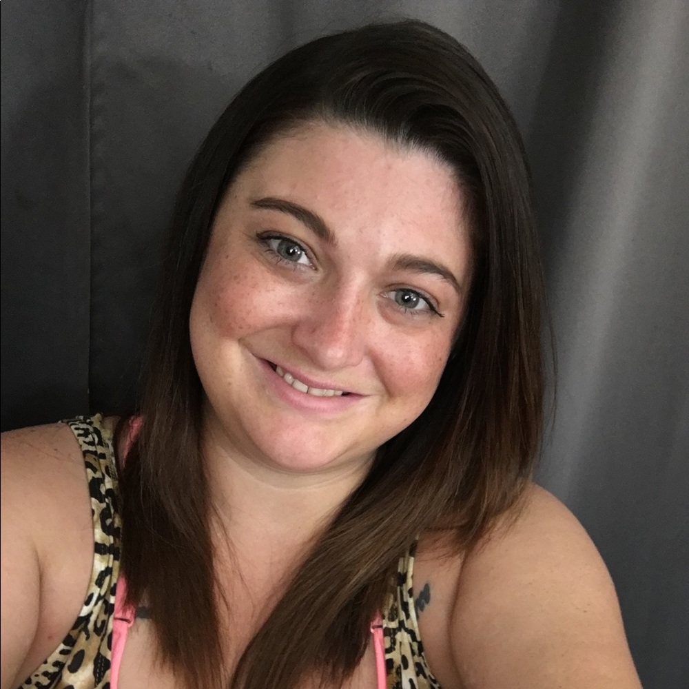 Meet your Posher, Dayna